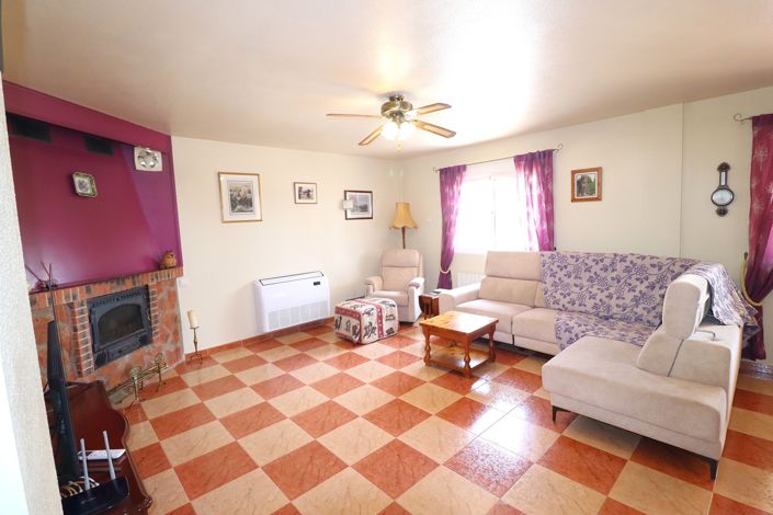 Image No.12-Villa de 5 chambres à vendre à Puerto Lumbreras