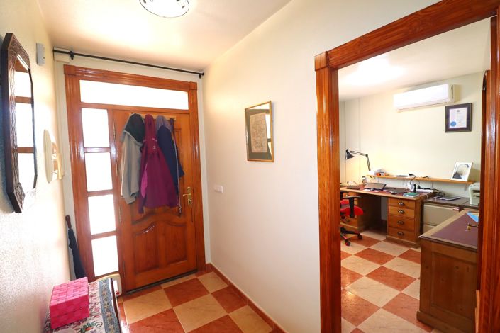 Image No.20-Villa de 5 chambres à vendre à Puerto Lumbreras