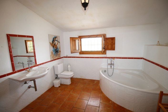 Image No.28-6 Bed Cortijo for sale