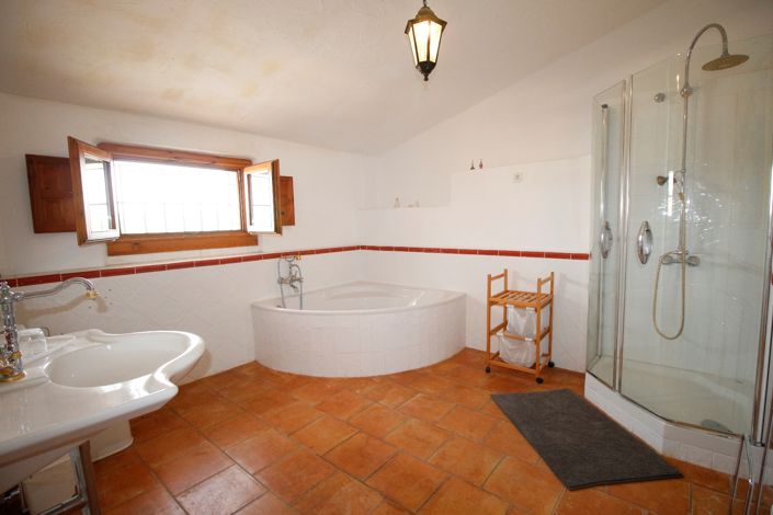Image No.29-6 Bed Cortijo for sale