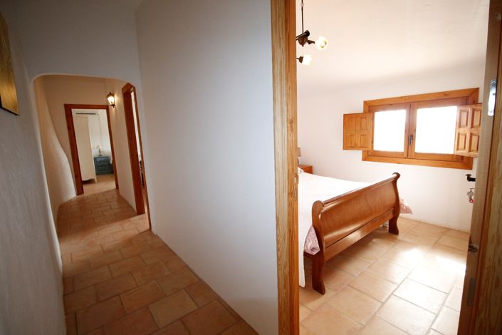 Image No.30-6 Bed Cortijo for sale