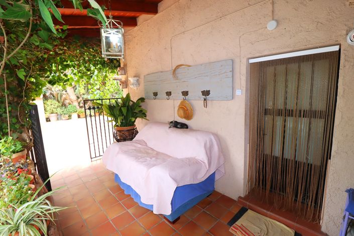 Image No.11-4 Bed Country House for sale