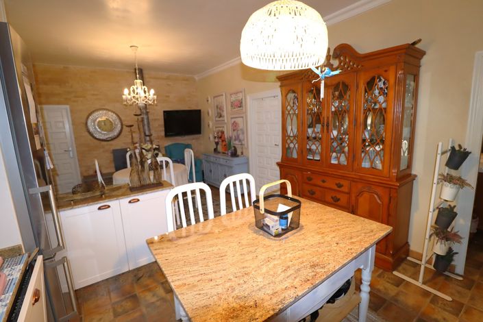 Image No.17-4 Bed Country House for sale