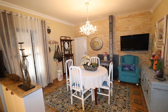 Image No.20-4 Bed Country House for sale