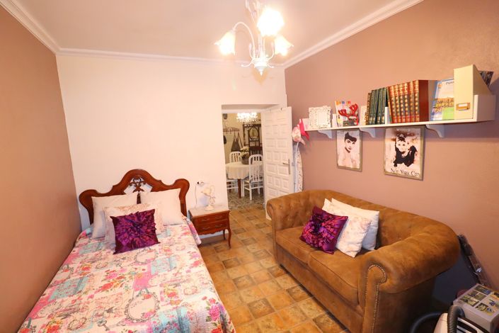 Image No.21-4 Bed Country House for sale