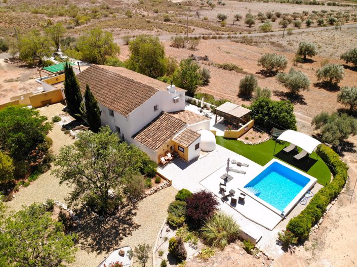 Image No.2-Cortijo de 4 chambres à vendre à Velez-Rubio