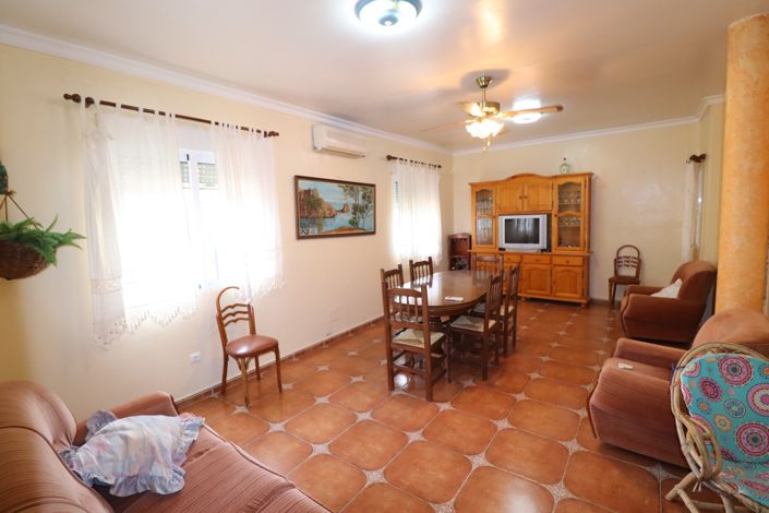 Image No.18-4 Bed Country House for sale