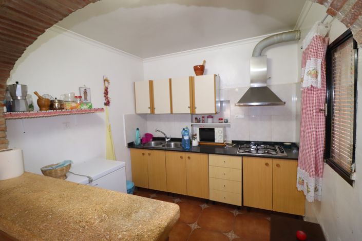 Image No.21-4 Bed Country House for sale