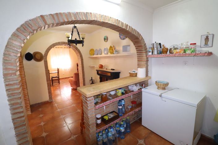 Image No.22-4 Bed Country House for sale