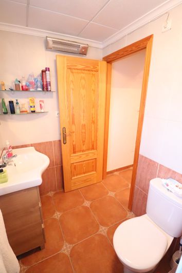 Image No.28-4 Bed Country House for sale