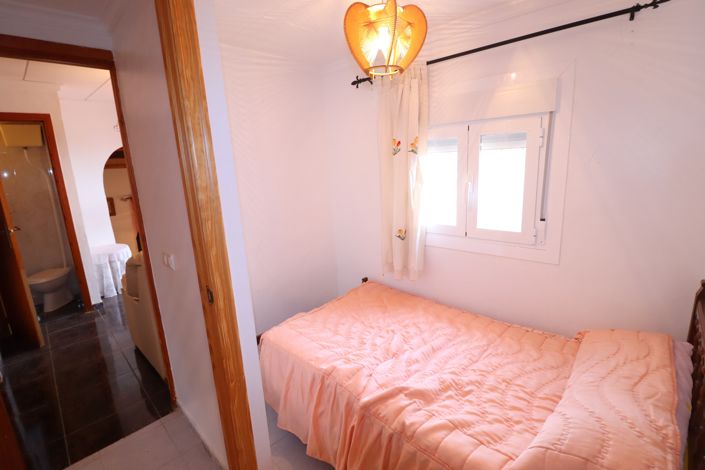 Image No.45-4 Bed Country House for sale