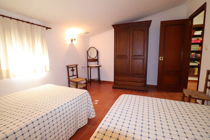 Image No.32-3 Bed Cortijo for sale