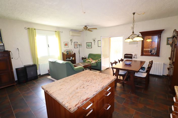 Image No.15-4 Bed Country House for sale