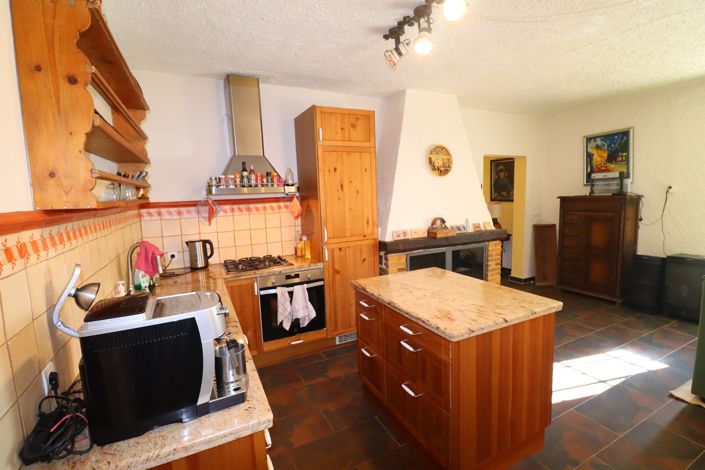 Image No.19-4 Bed Country House for sale