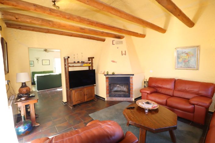 Image No.20-4 Bed Country House for sale