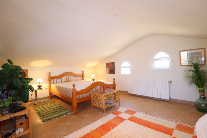 Image No.35-4 Bed Country House for sale