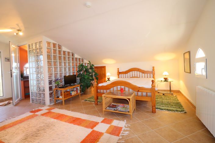 Image No.36-4 Bed Country House for sale