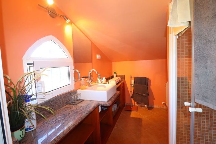 Image No.38-4 Bed Country House for sale