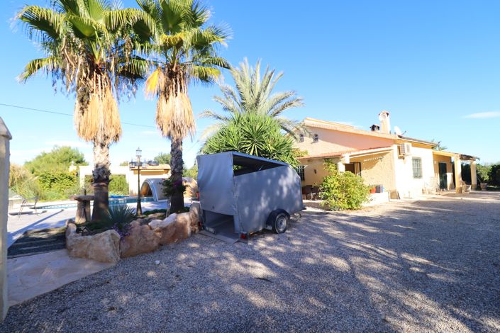 Image No.8-4 Bed Country House for sale