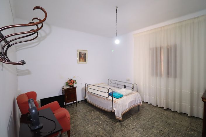 Image No.22-3 Bed Country House for sale