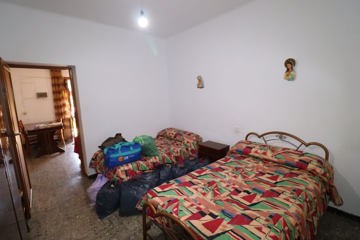 Image No.23-3 Bed Country House for sale