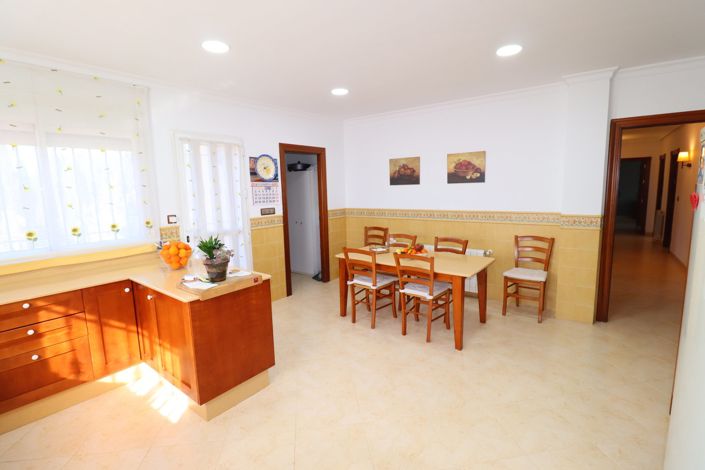 Image No.20-Villa con 4 dormitorios en venta