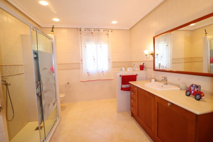 Image No.24-Villa con 4 dormitorios en venta