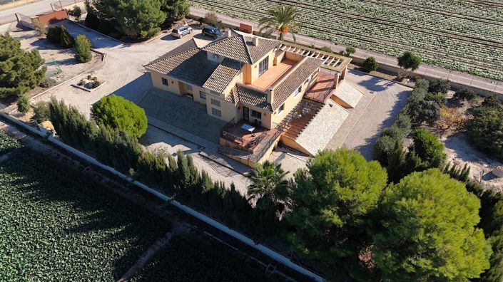 Image No.4-4 Bed Villa for sale