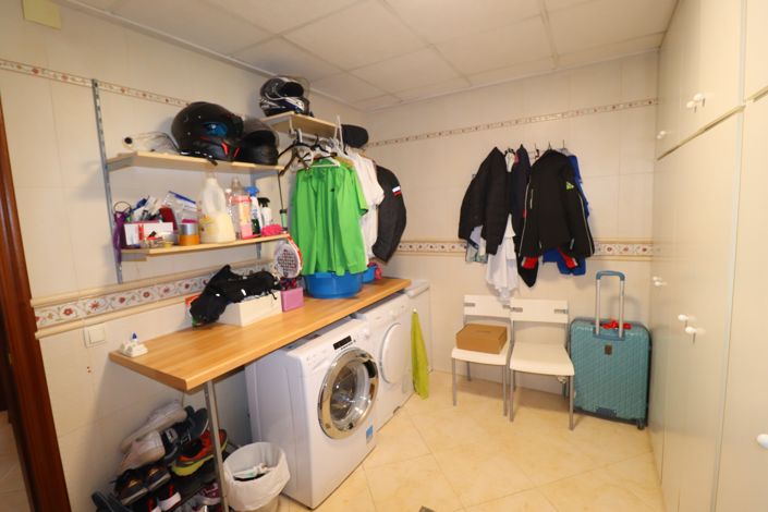 Image No.42-4 Bed Villa for sale