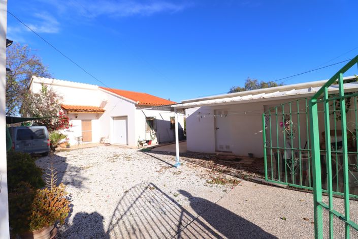 Image No.3-5 Bed Country House for sale