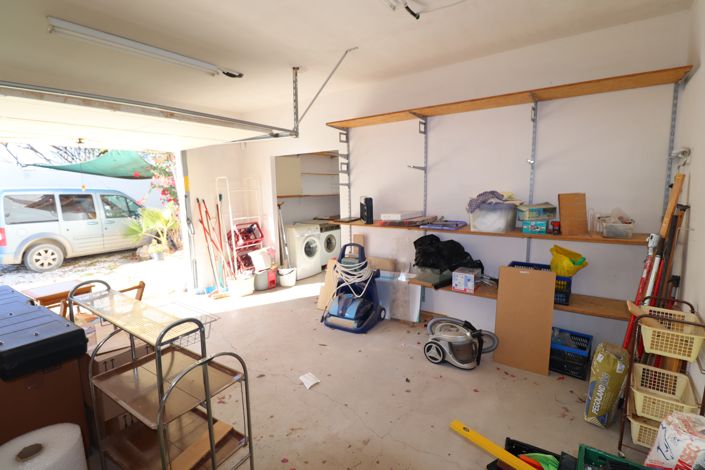 Image No.32-5 Bed Country House for sale