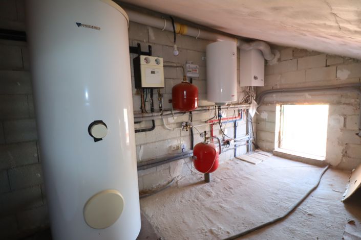 Image No.43-5 Bed Country House for sale