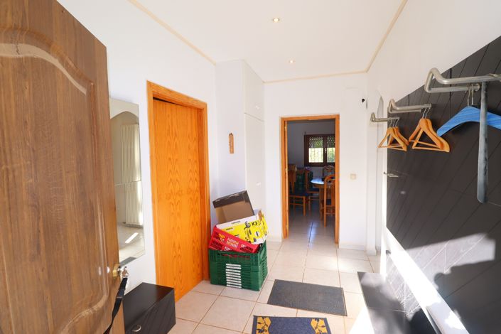 Image No.5-5 Bed Country House for sale