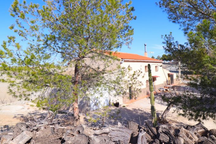 Image No.2-3 Bed Country House for sale