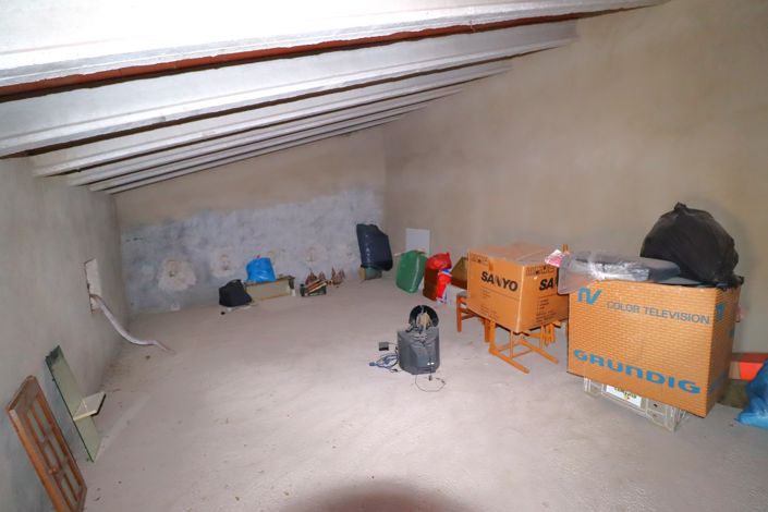 Image No.20-3 Bed Country House for sale