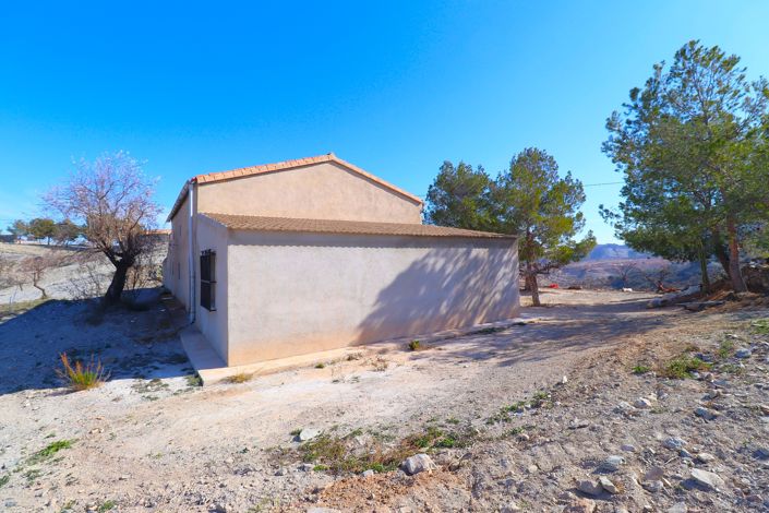 Image No.25-3 Bed Country House for sale