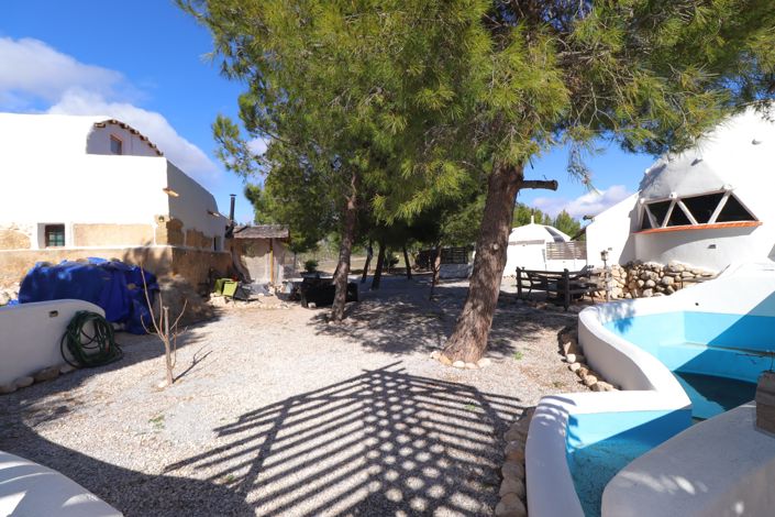 Image No.2-4 Bed Cortijo for sale