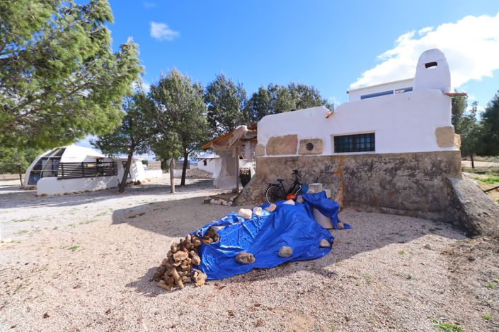 Image No.6-4 Bed Cortijo for sale