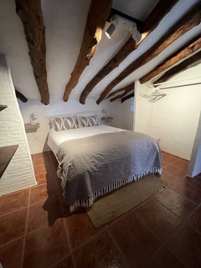 Image No.37-8 Bed Cortijo for sale