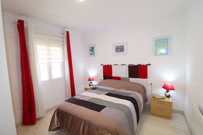 Image No.23-3 Bed Country House for sale