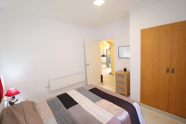 Image No.25-3 Bed Country House for sale