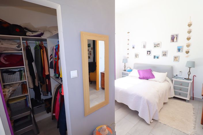 Image No.42-3 Bed Country House for sale