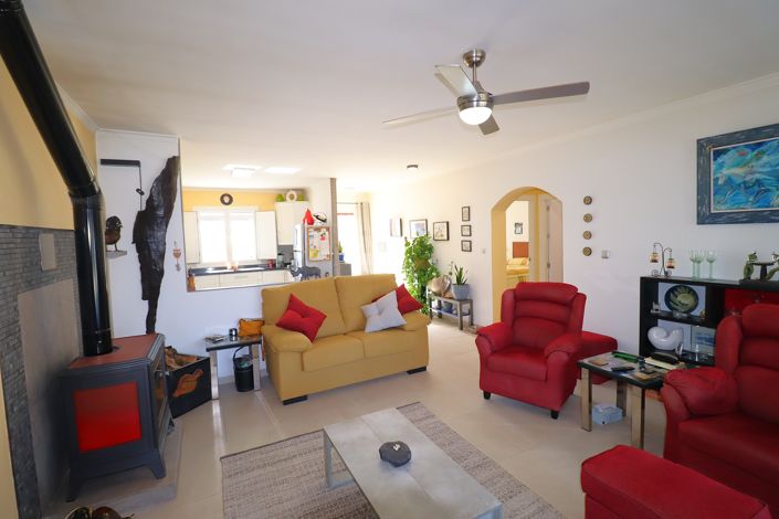 Image No.7-3 Bed Country House for sale