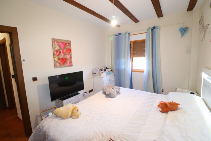 Image No.24-6 Bed Country House for sale