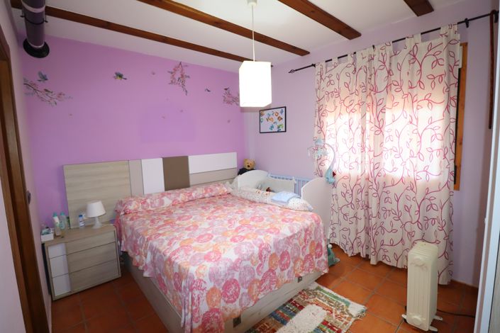 Image No.32-6 Bed Country House for sale