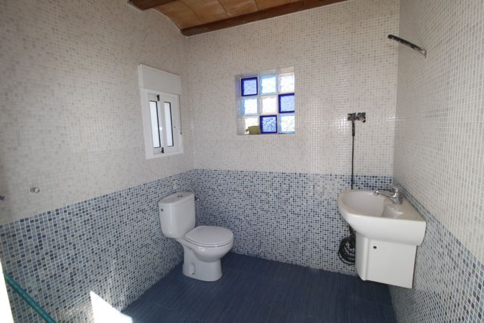 Image No.46-6 Bed Country House for sale