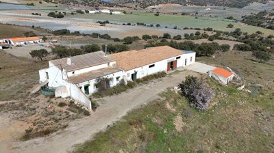 8jqhqfhy70o3046-ch20-20aerial20images2011