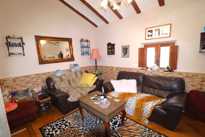 Image No.12-3 Bed Country House for sale