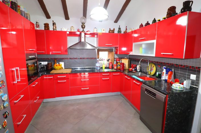 Image No.17-3 Bed Country House for sale