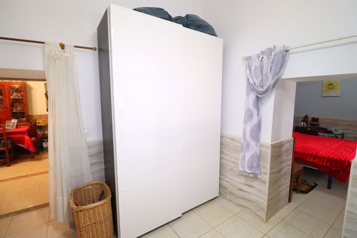 Image No.22-3 Bed Country House for sale